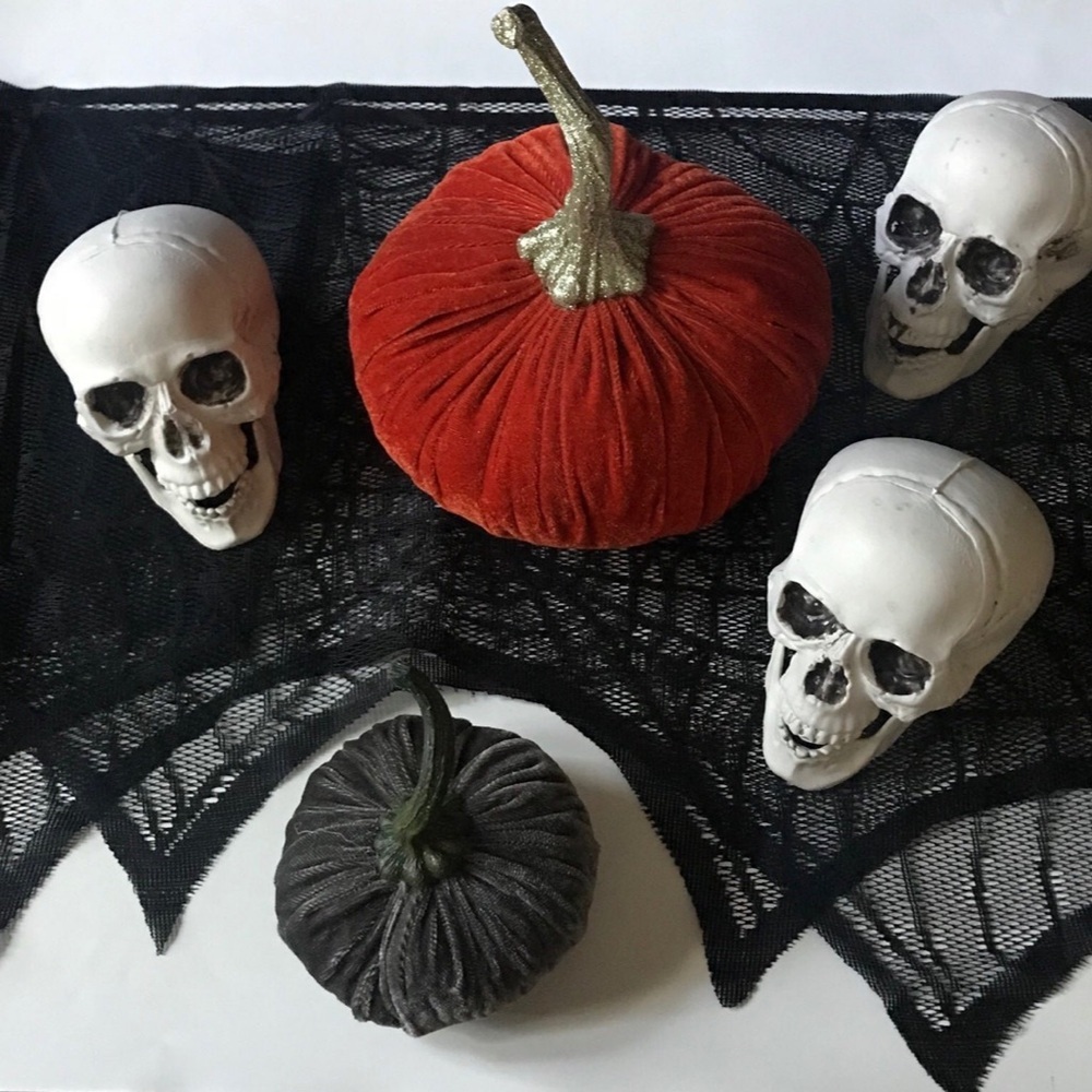 Halloween Decor Set Black Lace Spiderweb Mantle Cover/Scarf, Skulls & Pumpkins - Picture 2 of 8